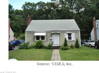 91 Essex St, Manchester, CT 06040