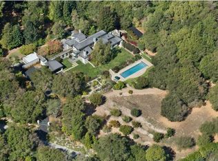 2 Bridle Ln, Woodside, CA 94062