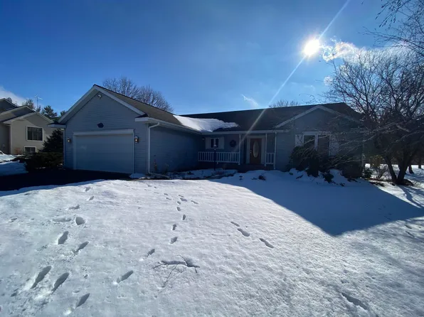 E11147 W Wynsong Ln, Baraboo, WI 53913