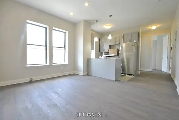 Rented by Town Residential | media 28