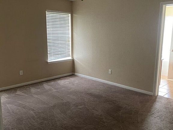 2nd image of 4903 Sapphire Dr