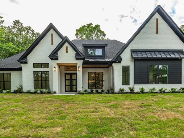 6015 Charley Pl, Benton, AR 72019