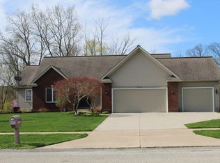 3920 Acadia Dr, Hudsonville, MI 49426