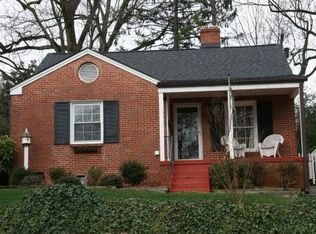 1111 Briarcliff Rd, Greensboro, NC 27408