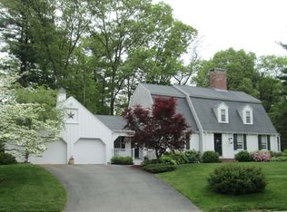 25 Parsonage Ln, Topsfield, MA 01983