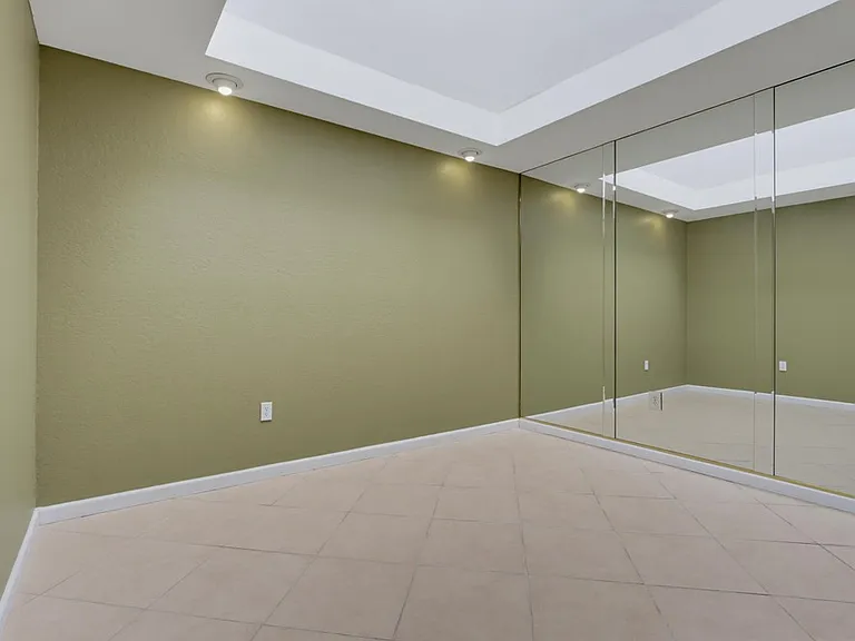 2039 Lemon Ave — Photo 17