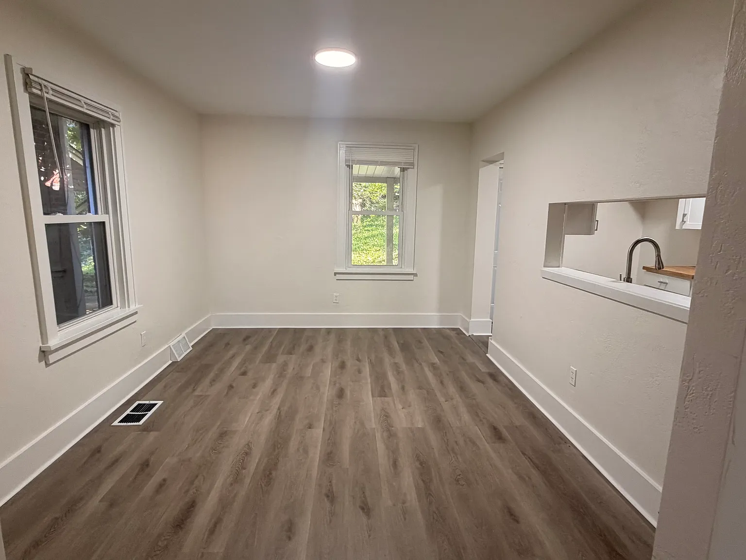 424 Glenwood Dr — Photo 4