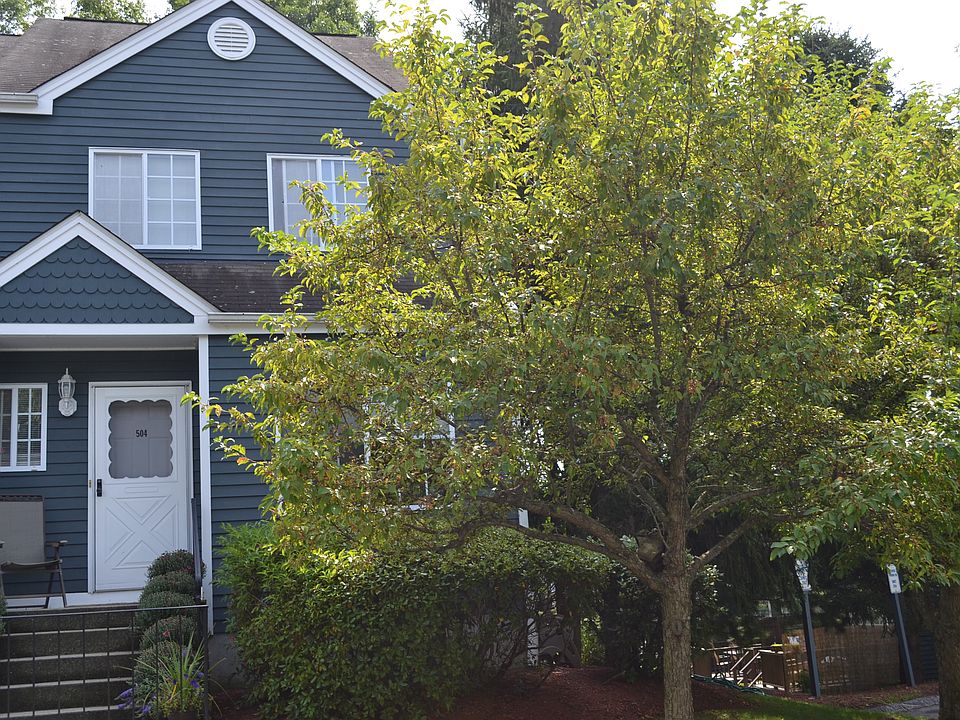 1st image of 504 Kensington Ct