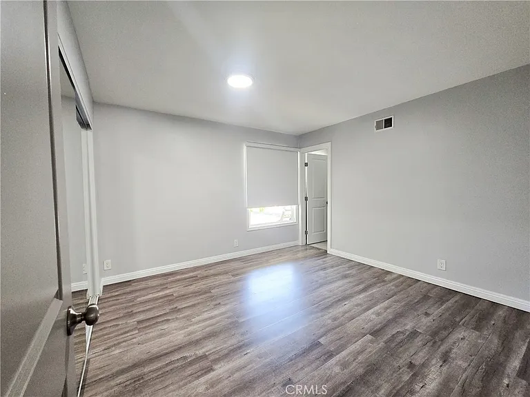 6624 Gross Ave — Photo 9
