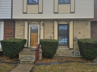 8410 Hickory Dr, Sterling Heights, MI 48312