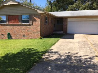 111 S Crownpoint Dr, Ada, OK 74820