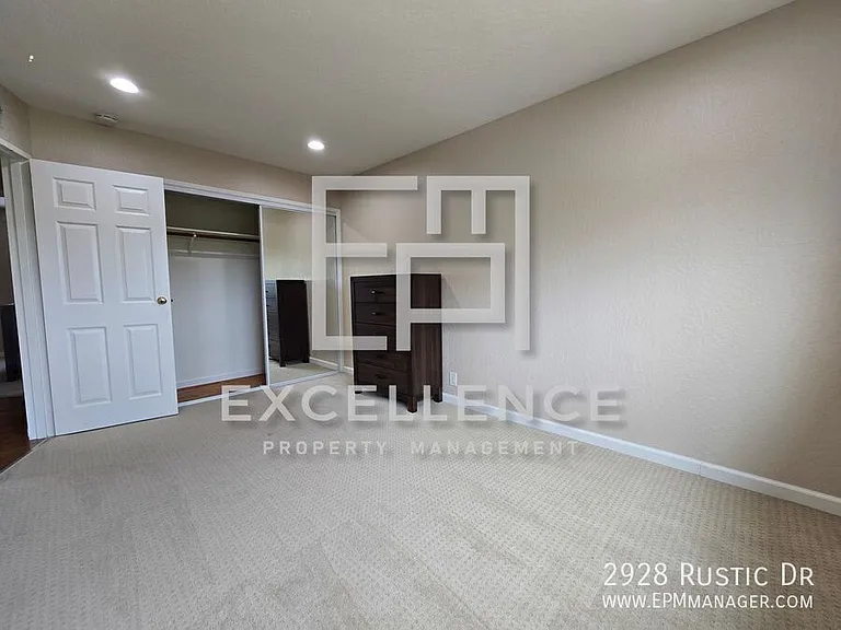 2928 Rustic Dr — Photo 9