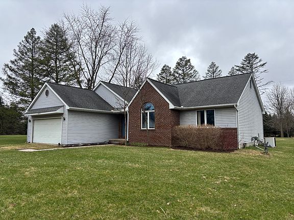 3rd image of 28335 N Dixboro Rd