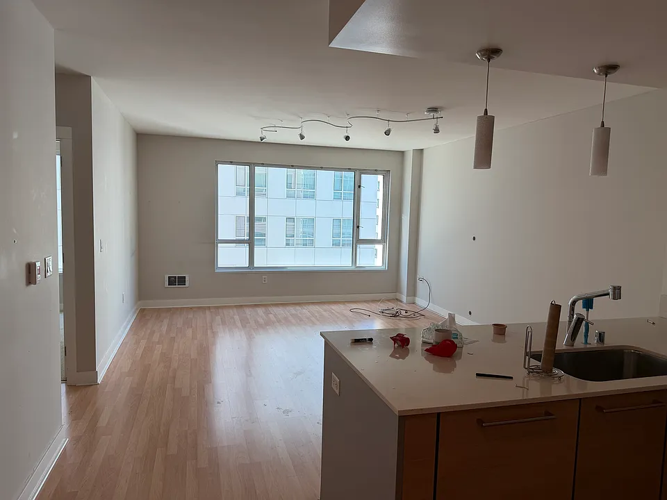 1160 Mission St #1411