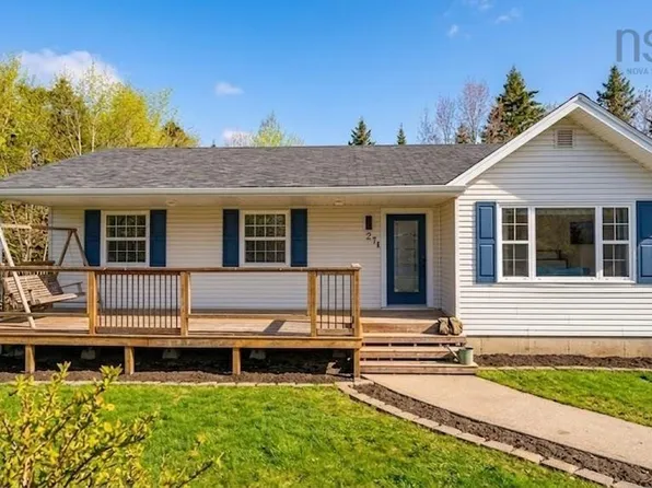 27 Earl Ct, Halifax, NS B3E 1H8