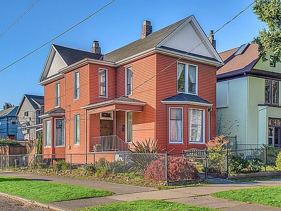 3rd image of 1720 E Marion St