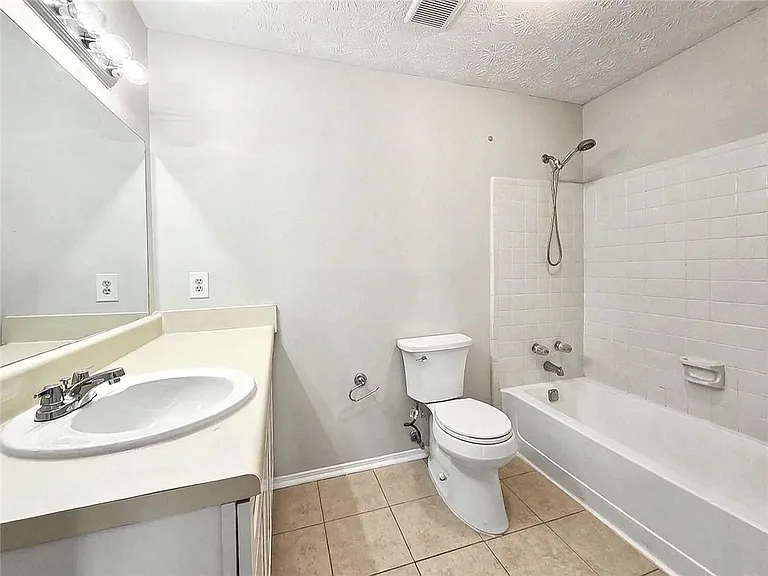 1702 Country Park Dr SE — Photo 26
