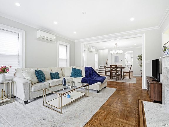 5th image of 1163 Rhinelander Avenue