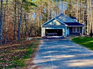 18 Richmond Dr, Concord, NH 03303