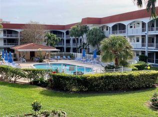 581 Blue Heron Dr APT 206, Hallandale Beach, FL 33009