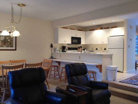 Dining Area &Counter Seating