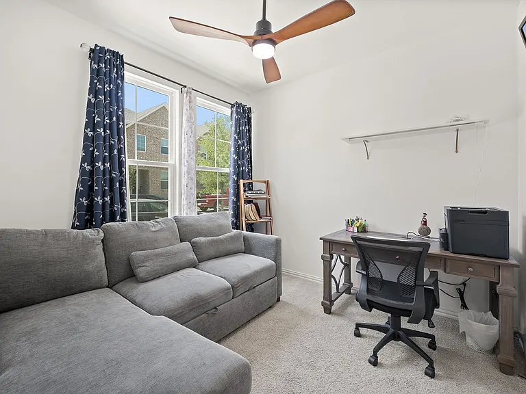 5243 Legacy St — Photo 6