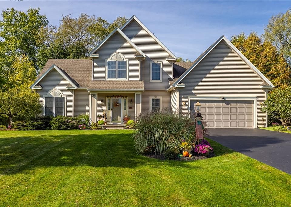 1st image of 32 Terrace Hill Dr