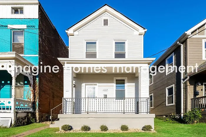 4227 Kirby Ave photo 1