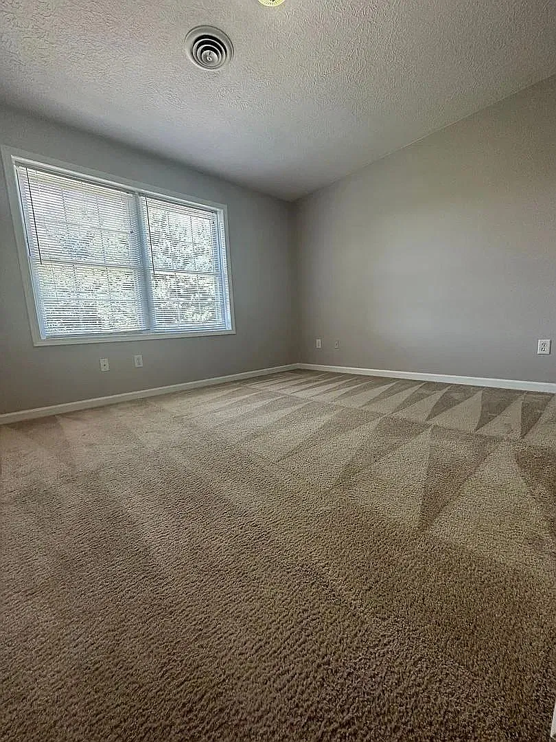 3332 Yellow Sulphur Road — Photo 2