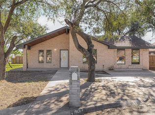 1912 Victoria St, Mission, TX 78572