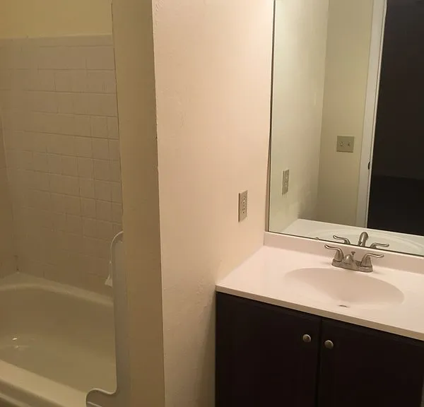 534 Vance St #534 — Photo 5