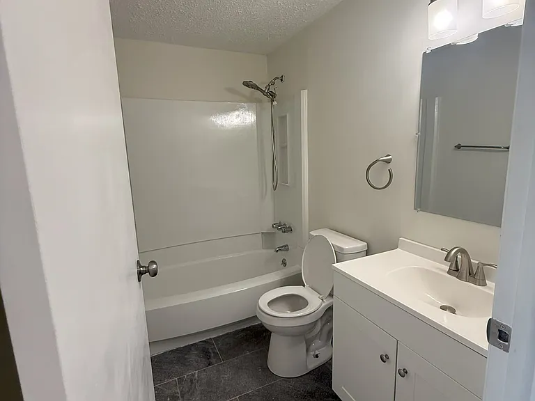 11704 Rosearbor Ct — Photo 2