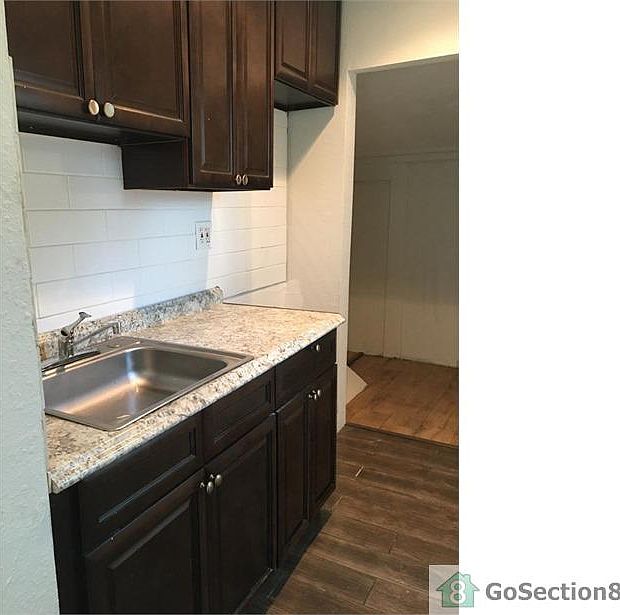 1st image of 1031 13th Ave S #2