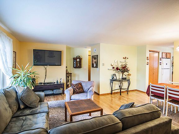 4th image of 700 Ford Ave APT 16