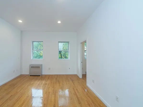 427 Humboldt Street image 31 of 68