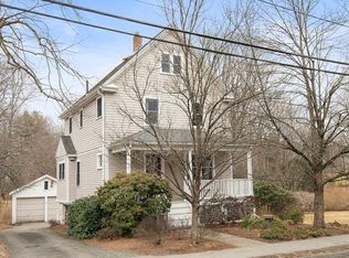 42 Cottage St, Wellesley, MA 02482