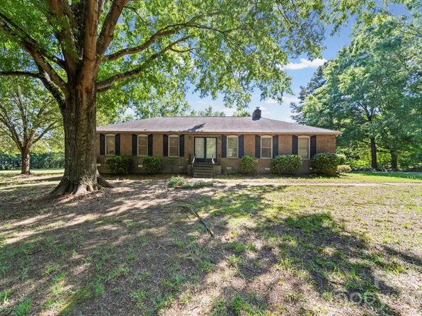 14424 E Rocky River Rd, Davidson, NC 28036