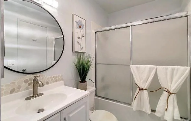 490 N Civic Dr #312 — Photo 17