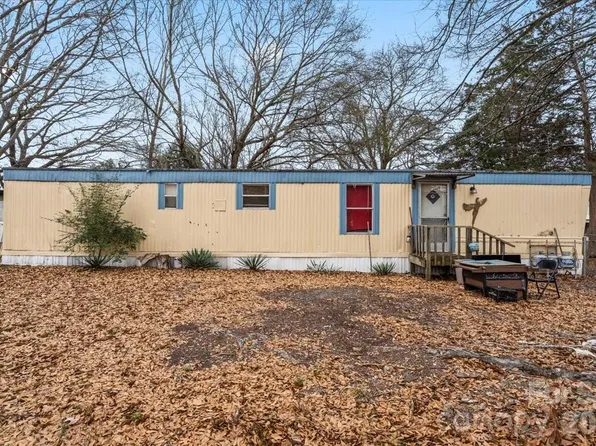 3274 Enola Dr, Rock Hill, SC 29732