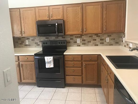 3rd image of 11053 W Oraibi Dr