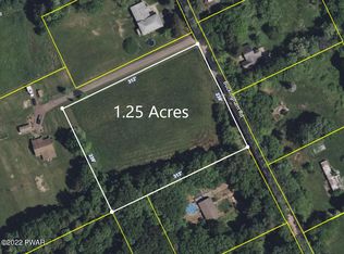 Buckingham Rd, Honesdale, PA 18431