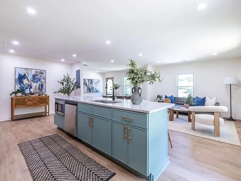 2752 Marco Dr NW — Photo 16