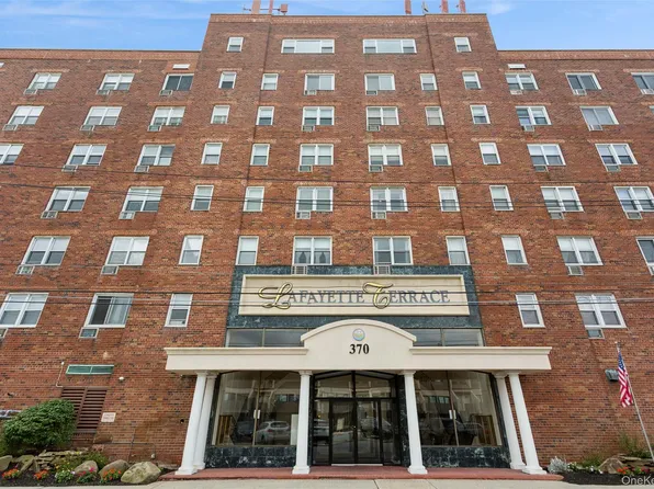 370 W Broadway #2A, Long Beach, NY 11561