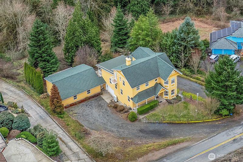 3rd image of 1045 Taylor Road