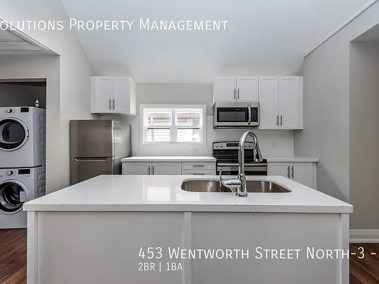 453 Wentworth St N #3 — Photo 9