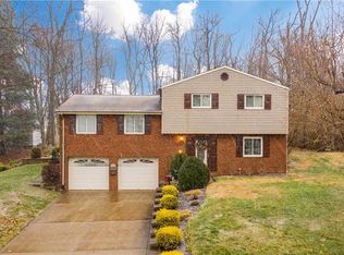 775 Tralee Dr, Bethel Park, PA 15102