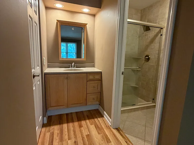 295 Coventry Cir #295 — Photo 16