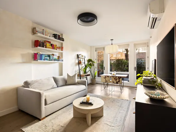 906 Bergen Street image 1 of 12