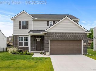 20830 Wexford Dr, Macomb, MI 48044