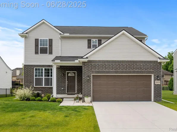 20830 Wexford Dr, Macomb, MI 48044